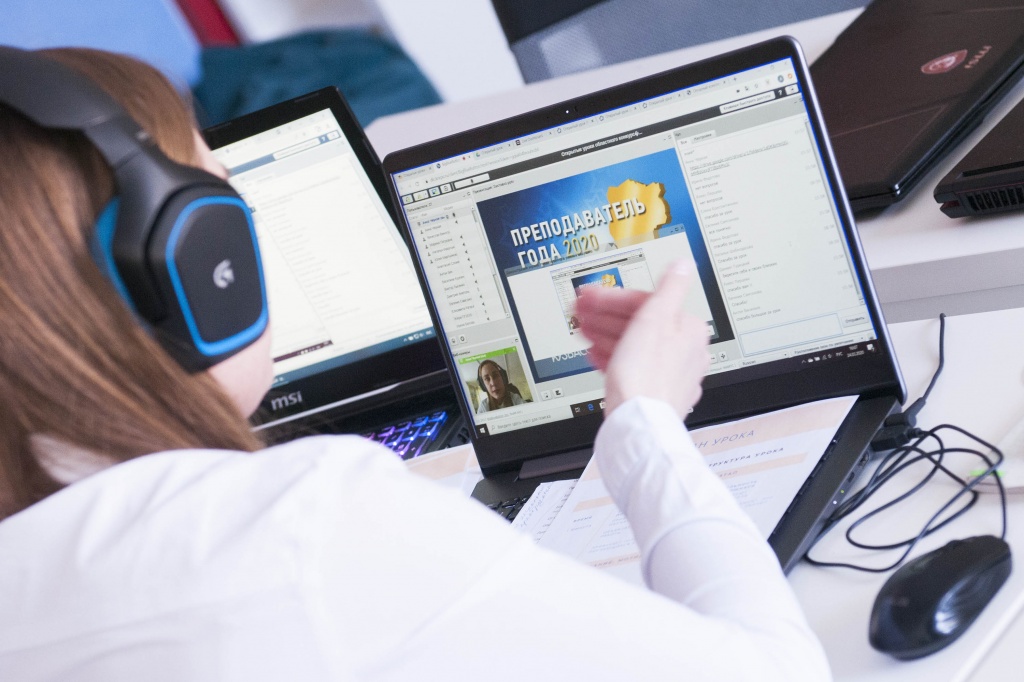 преподаватель года 2020 преподаватель года 2020
